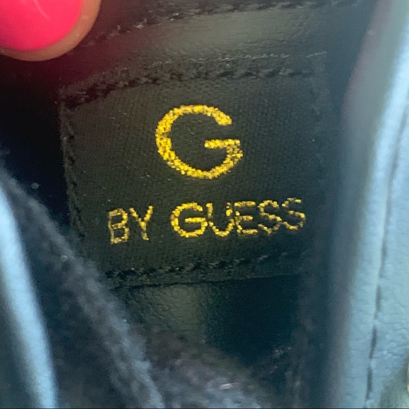 G by Guess Black & Gold Quilted Sneakers Size: 7.5 - Picture 9 of 14